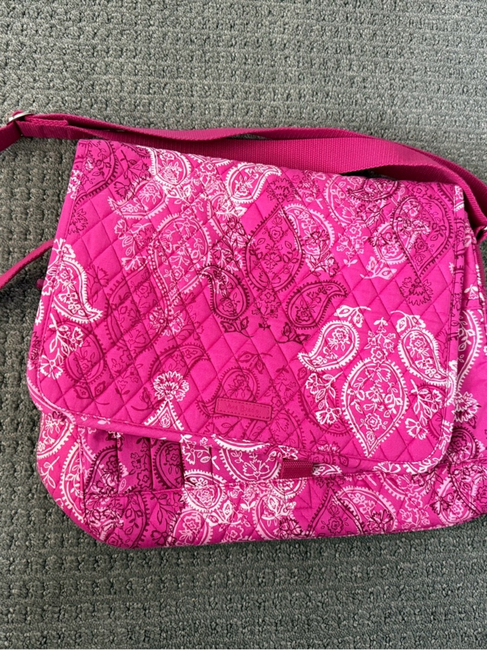 Vera Bradley Hot Pink Paisley Quilted Crossbody Messenger